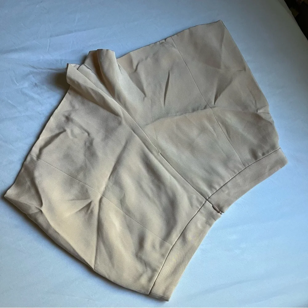 JENNIFER HOPE cream peach nude silk high rise slit shorts - Picture 3 of 5